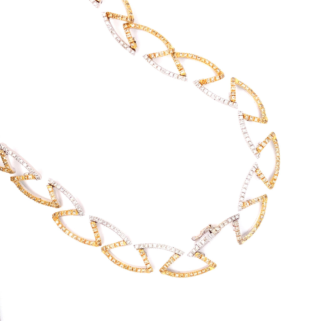 White and Fancy Yellow Diamond 16" Choker Necklace set in 18 kt white Gold. - Image 6 of 9