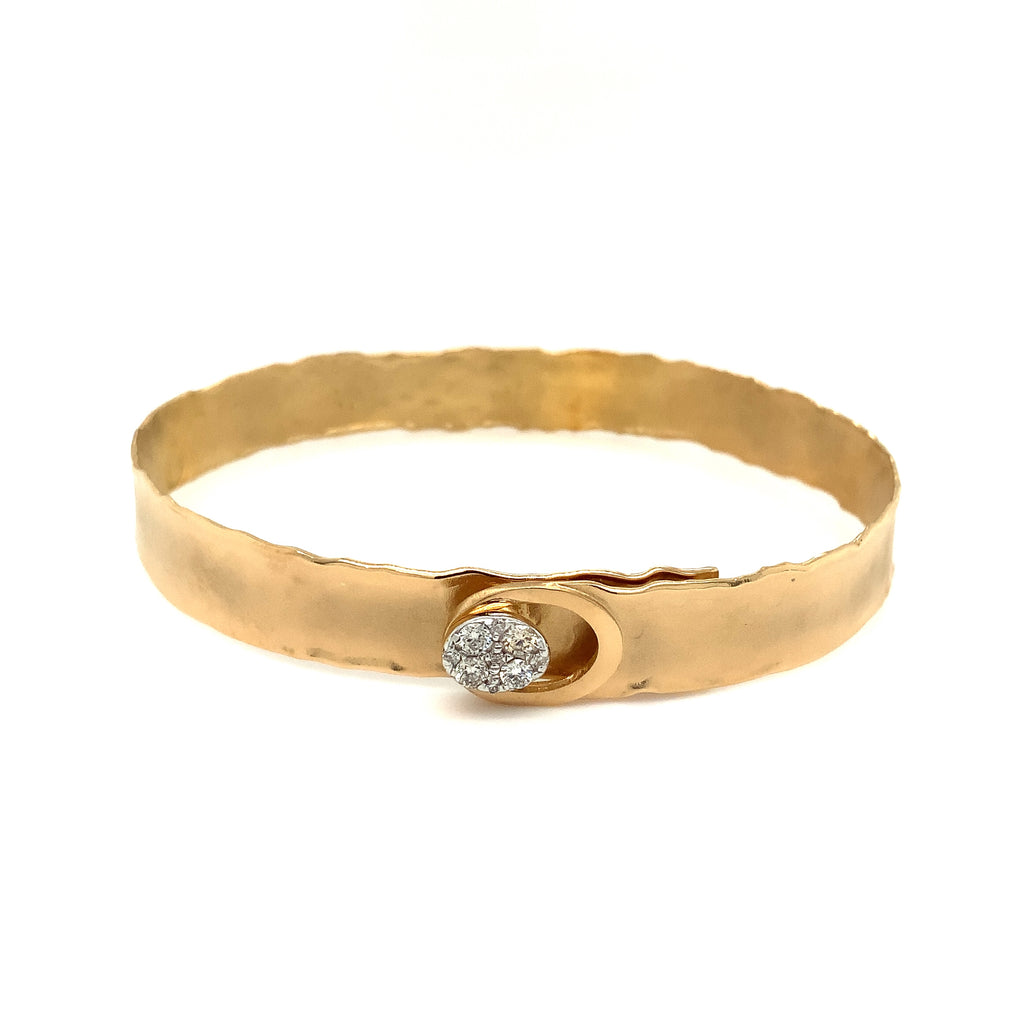 I. Reiss Oval Button Cuff Diamond Bracelet Matte finish 14K Yellow Gold - Image 3 of 7