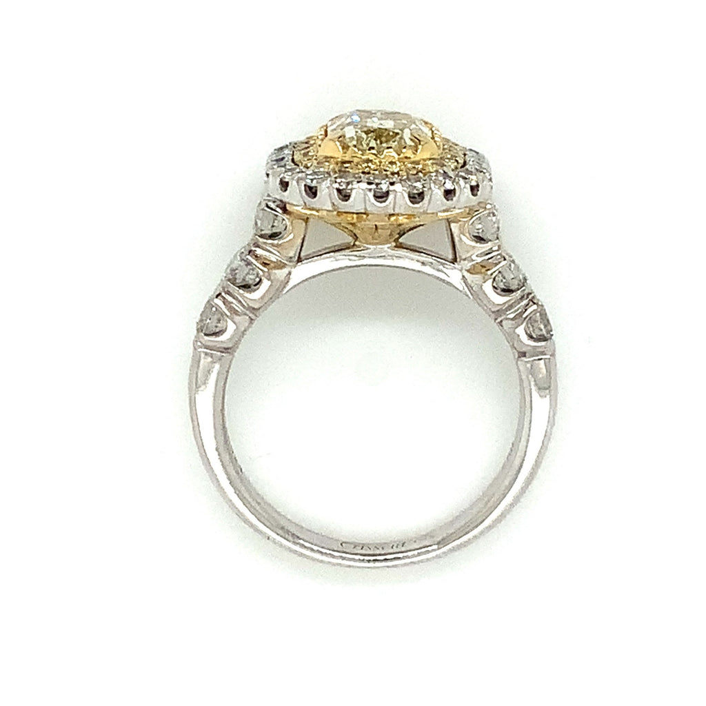 Christopher Designs L'Amour Crisscut® Light Fancy Yellow Diamond Ring Set in 18K Two Tone. - Image 8 of 8