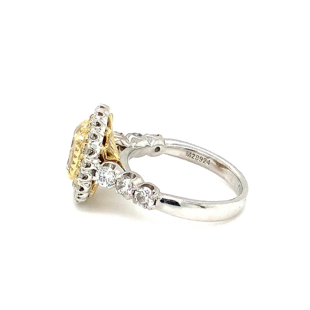 Christopher Designs L'Amour Crisscut® Light Fancy Yellow Diamond Ring Set in 18K Two Tone. - Image 4 of 8
