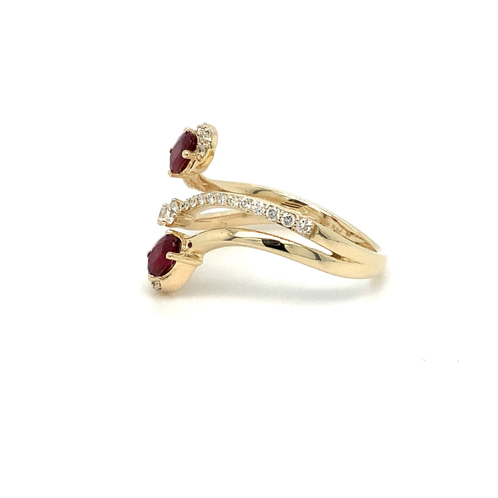 Roman+Jules Elegant Ruby and Diamond Bypass Ring set in 14K Yellow Gold - Image 2 of 6