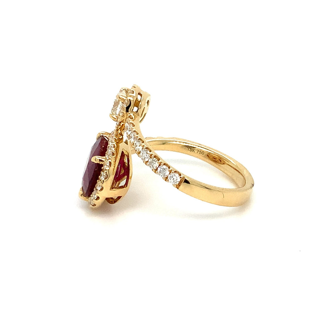 Roman + Jules GIA Certified One of A Kind Gem Quality Natural Oval Ruby and Diamond Ring set in 18K Yellow Go - Image 2 of 6