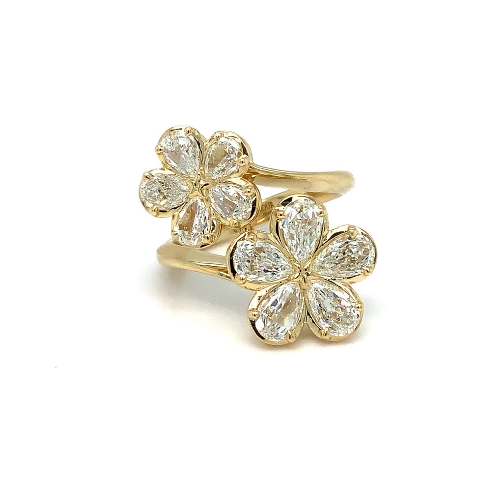 Christopher Designs L'Amour Crisscut® Pear Shape Floral Cluster Bypass Right Hand Ring set in 18 kt Yellow G - Image 5 of 11