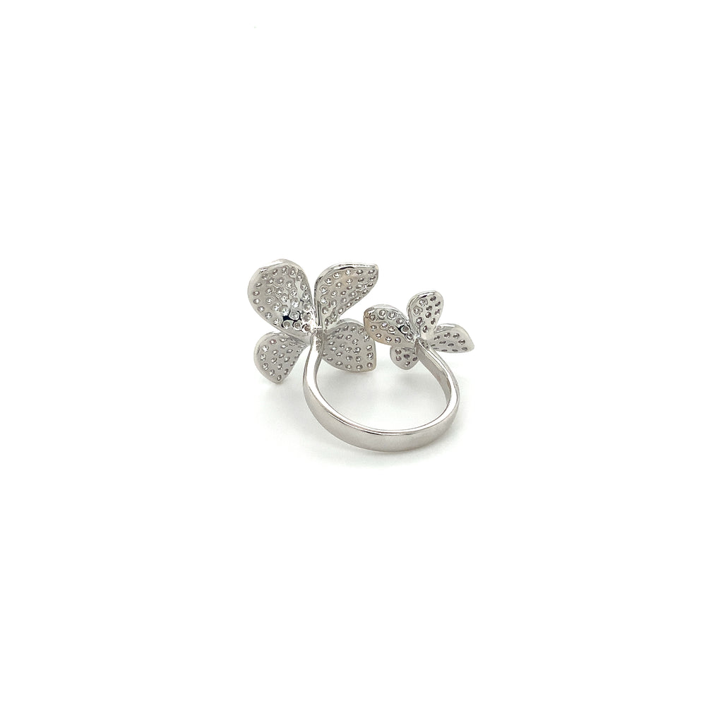 Afarin Collection Pavé Diamond Flower Ring in 18 Karat White Gold - Image 8 of 10