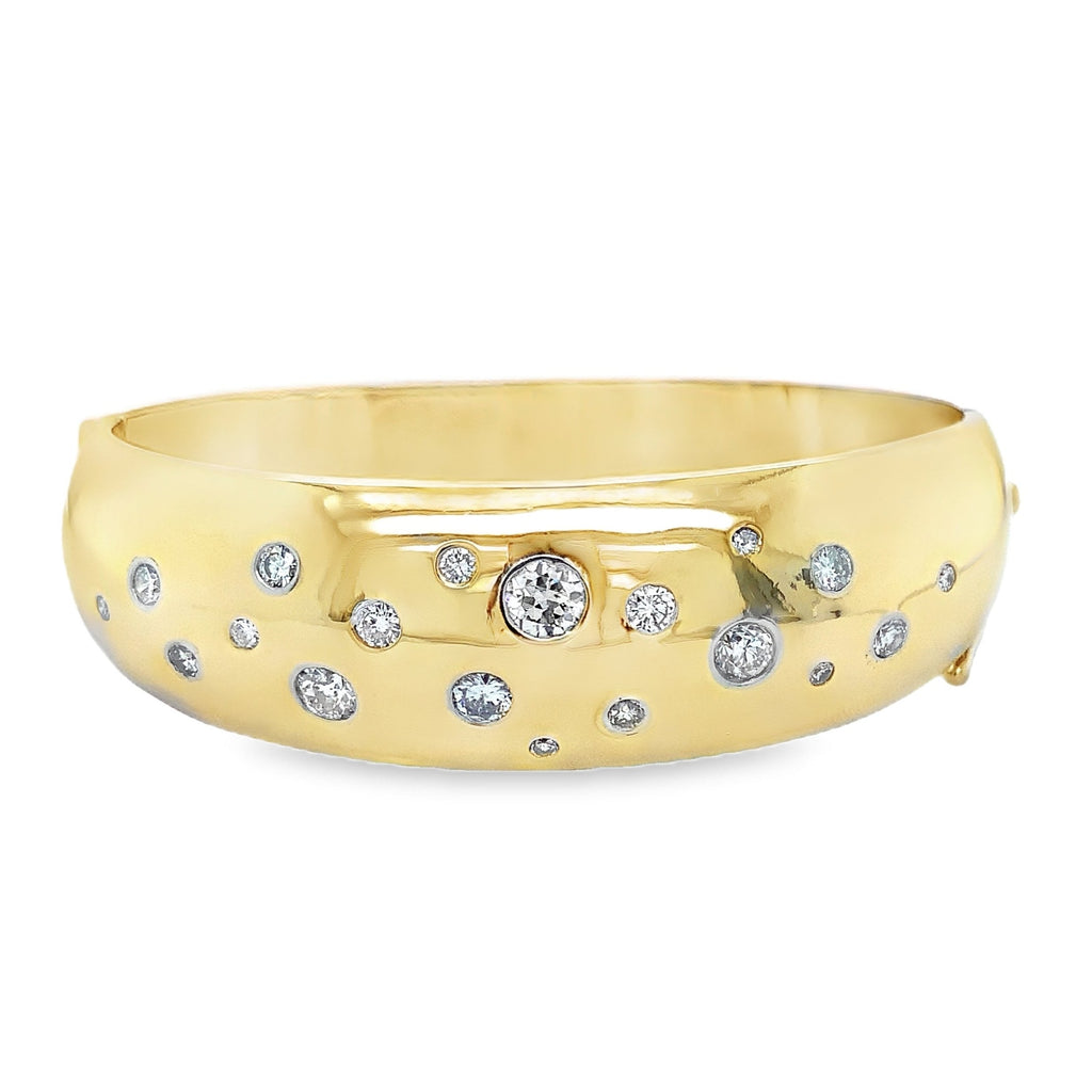 One of  Kind Vintage Heavy 18 kt yellow Gold Handmade Italian Diamond Bangle Bracelet - Image 3 of 10