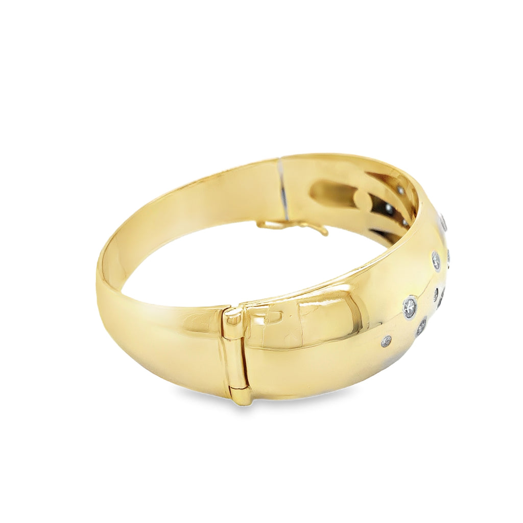 One of  Kind Vintage Heavy 18 kt yellow Gold Handmade Italian Diamond Bangle Bracelet - Image 5 of 10