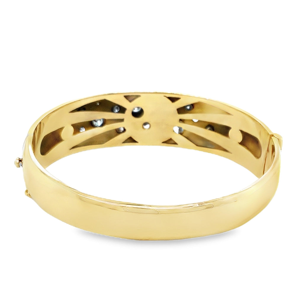 One of  Kind Vintage Heavy 18 kt yellow Gold Handmade Italian Diamond Bangle Bracelet - Image 6 of 10