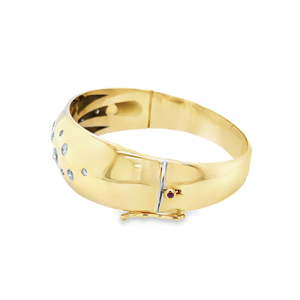 One of  Kind Vintage Heavy 18 kt yellow Gold Handmade Italian Diamond Bangle Bracelet - Image 7 of 10