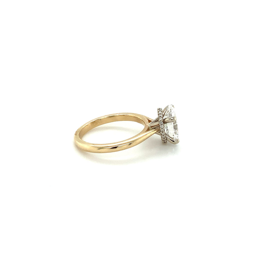 Hidden Halo Lab Grown 2 Carat Oval Diamond Engagement Ring set  in 14 kt Yellow and White Gold. - Image 4 of 11