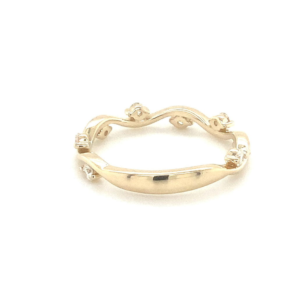 Novella Wavey round Brilliant cut 8 Diamond Band set in 14K Y/G - Image 3 of 8