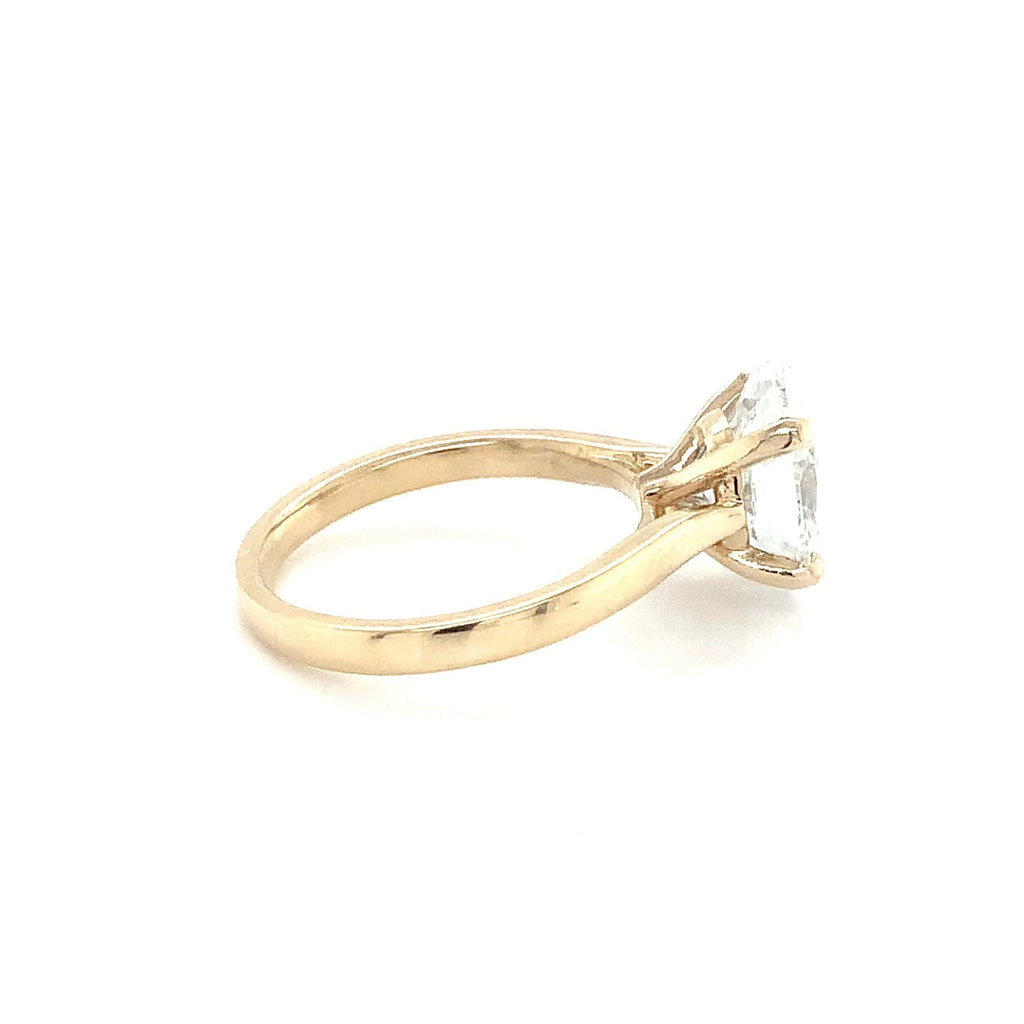Lab Grown 3.08 Ct D VVS 2 Oval Diamond Ring fashioned in 14 kt Yellow Gold. - Image 3 of 5