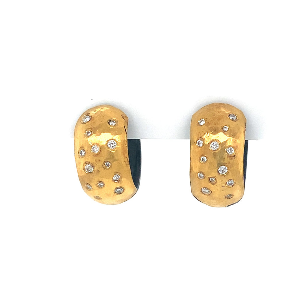 Lika Behar Yin and Yang Collection Chunky Reversible Huggie Diamond Earring in 24K Fused Gold and Oxidized S - Image 6 of 11