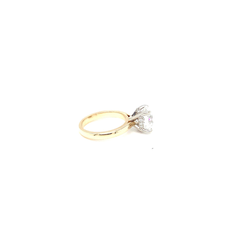 Brilliant Cut Lab Grown Solitaire Two Tone with Hidden Halo Ring 4.08 cts D VVS 2 - Image 4 of 4