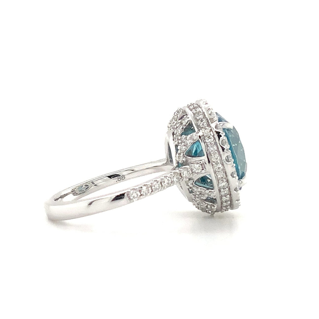 Gem Quality Halo Style Blue Zircon and Diamond Ring set in 14K White Gold - Image 5 of 10