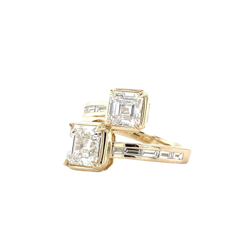 The Toi et moi Lab Grown Diamond engagement ring set in 14K Yellow Gold - Image 2 of 9