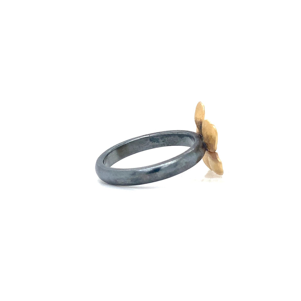 Lika Behar Yin and Yang Collection Buttercup Ring 22K Gold and Oxidized Silver with Diamond - Image 5 of 5