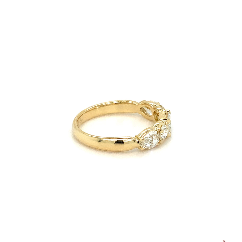 Christopher Designs L'Amour Crisscut® Mixed Shaped  Diamond Band set 18K Yellow Gold - Image 4 of 5