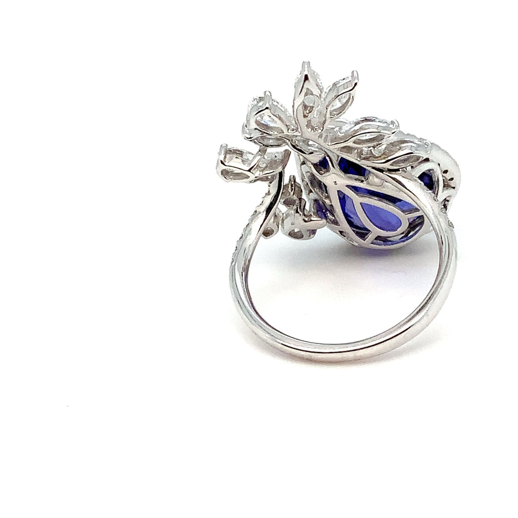 Roman + Jules Important Tanzanite and Diamond  Right Hand Ring Fashioned in 18K White Gold. - Image 3 of 12