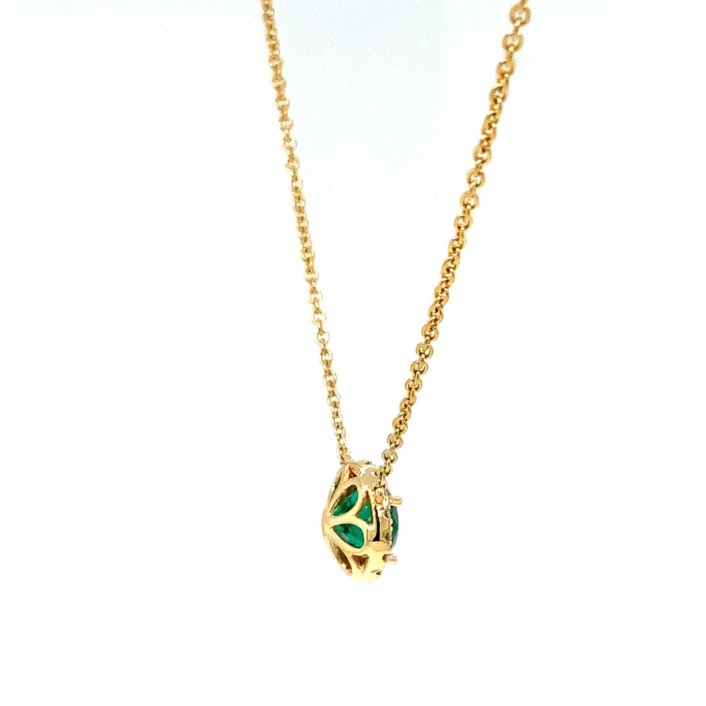 Roman+Jules Elegant Round Shape Emerald and Diamond Halo Style Necklace Set in 18K Yellow Gold - Image 4 of 6