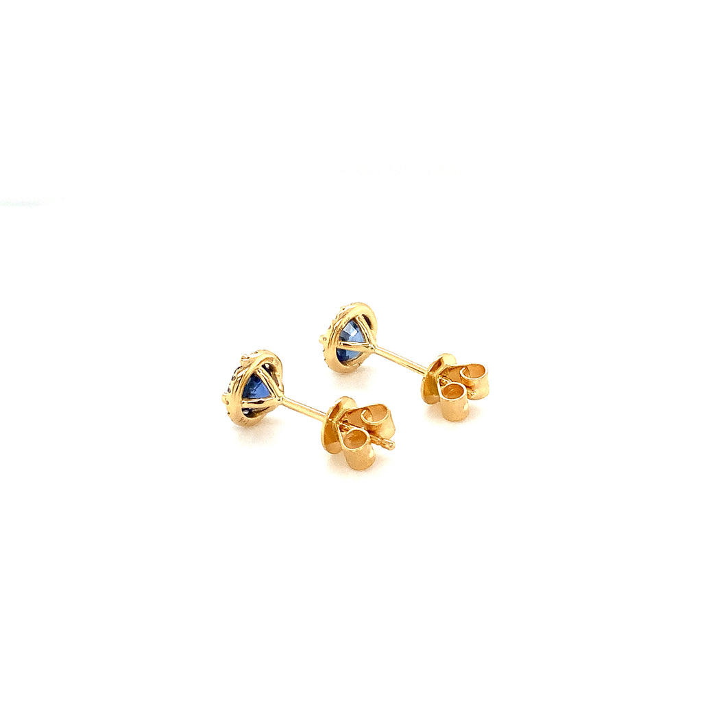 Roman + Jules Fine Quality Blue Sapphire and Diamond Halo Earrings in 18K Yellow Gold. - Image 5 of 9