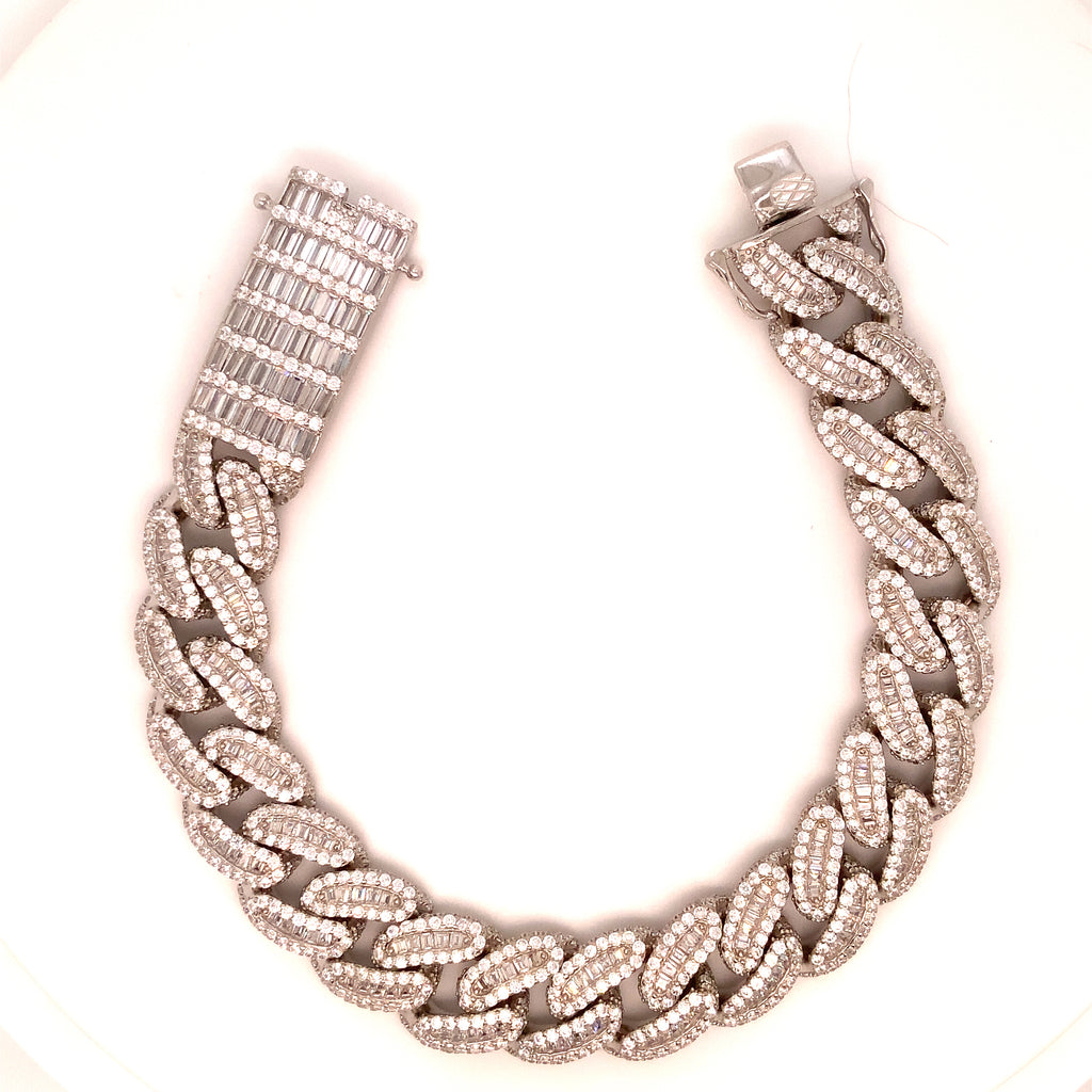 sterling silver 8.5 cz  bracelet with baguettes and brilliants paved in a curb link 13  mm wide