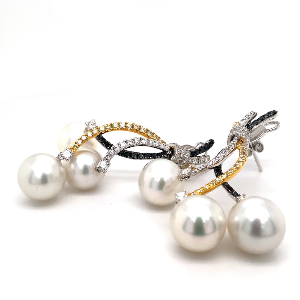 Tri-Color Diamond and Triple White South Sea Pearl Drop Earrings set in 18 kt Gold. - Image 4 of 6