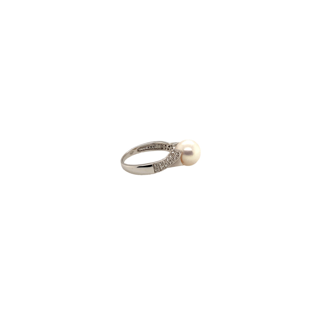 mastoloni aa cream akoya cultured pearl and diamond ring crossover design 18k white gold