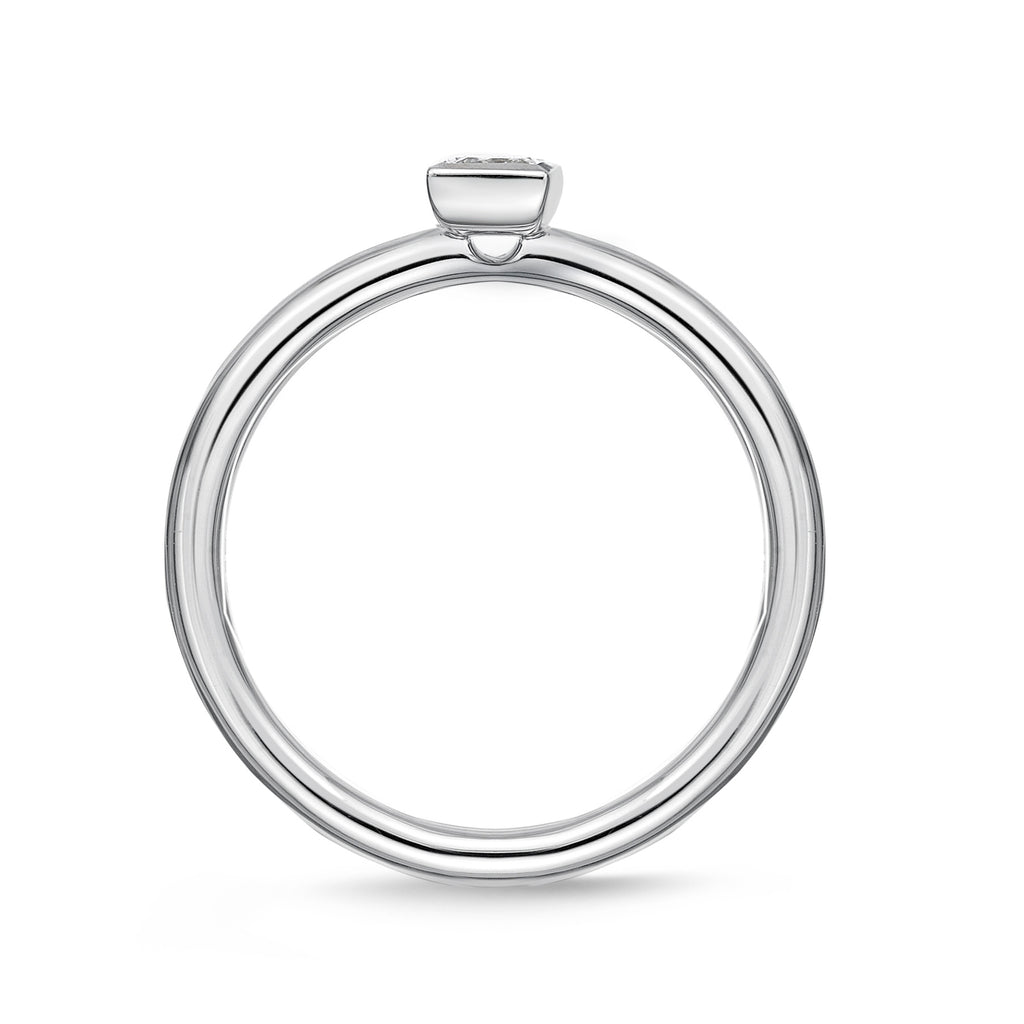 memoire stackable princess bezel ring 18 kt white gold.