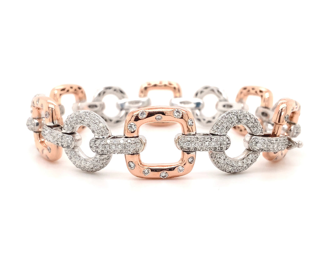 diamond pavée  link bracelet in 14 kt rose and white gold.