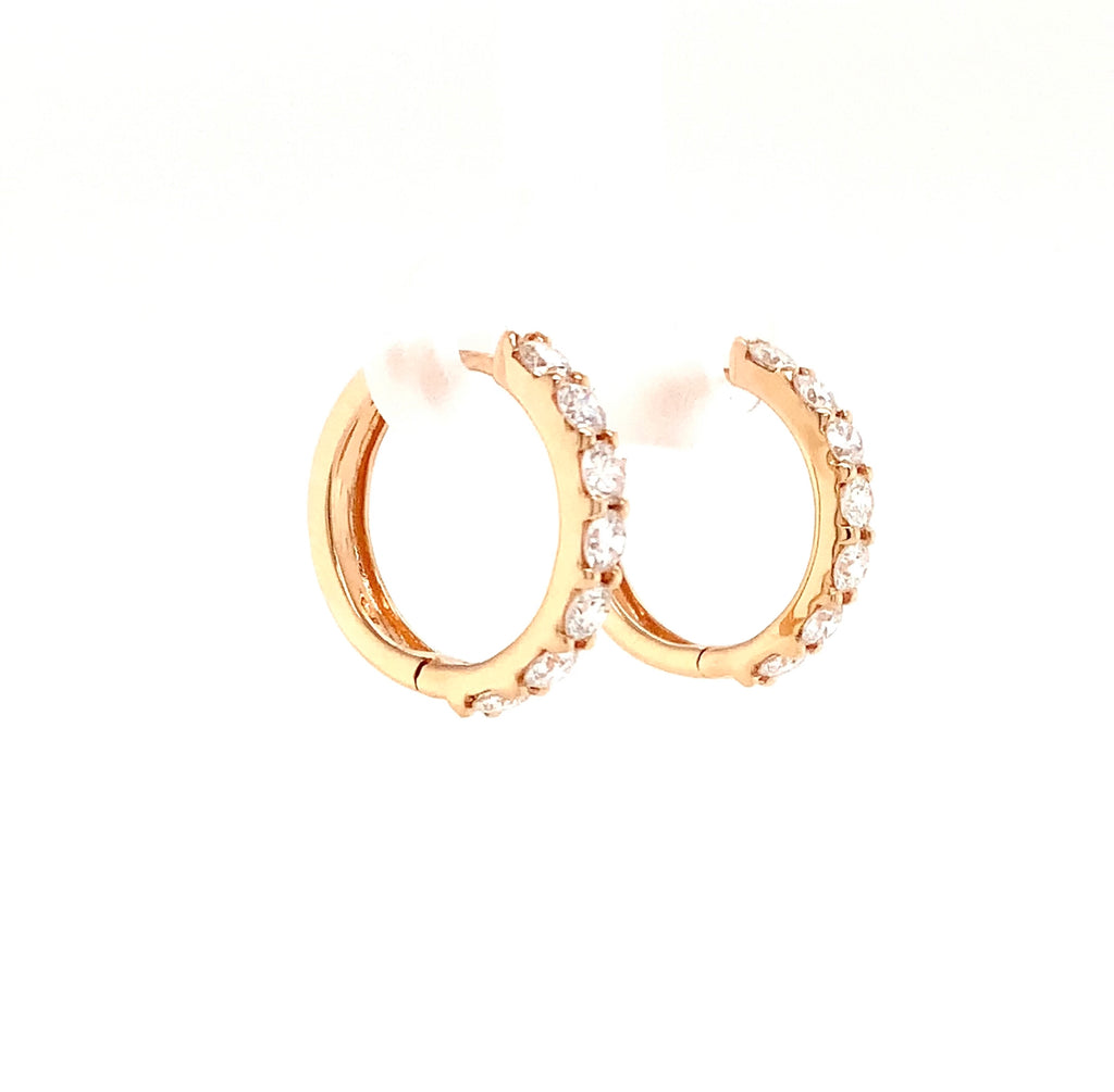 diamond 0.69cts huggie  earring.18 karat rose gold.