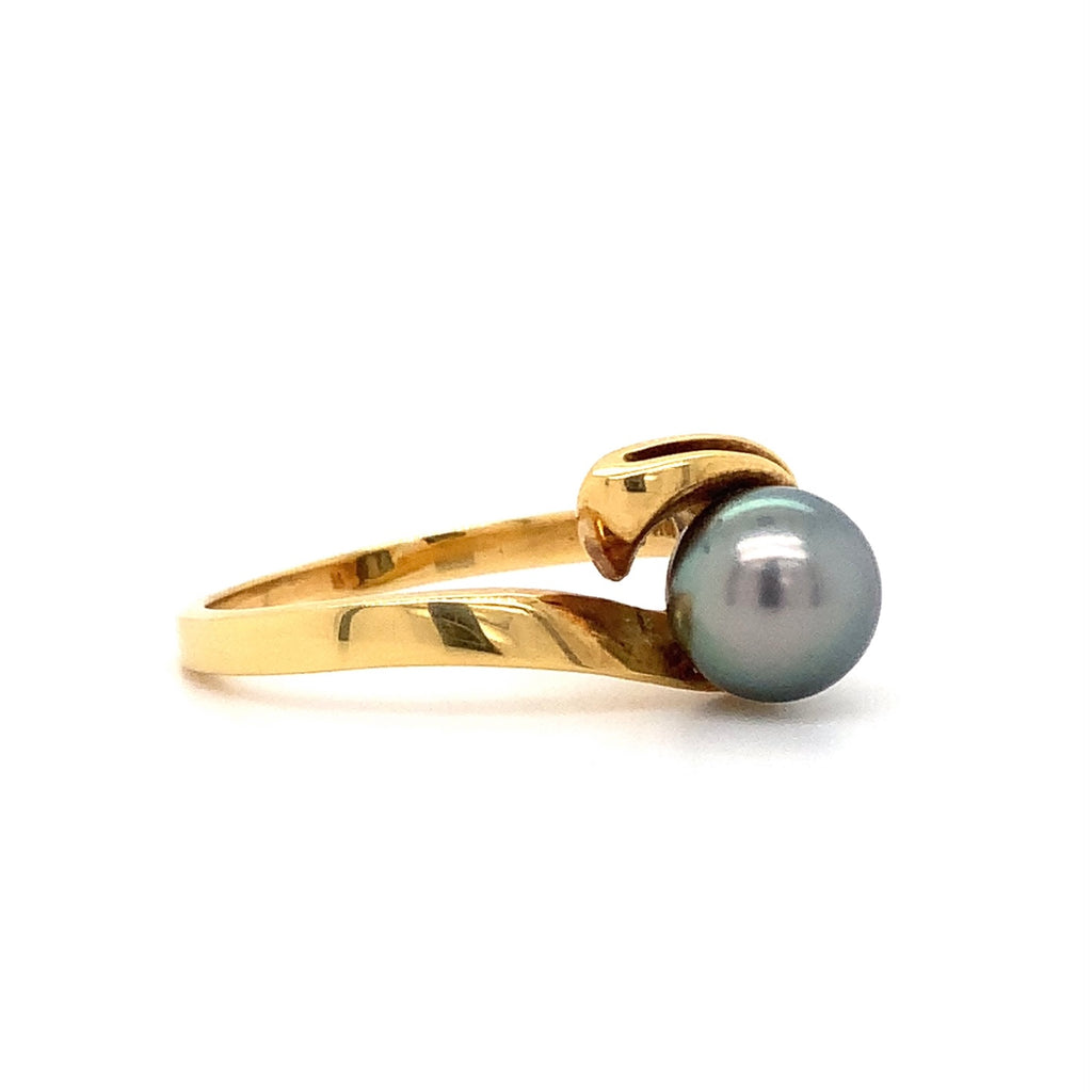 south sea company 7 mm tahitian keshi black pearl freeform ring 18 kt yellow gold