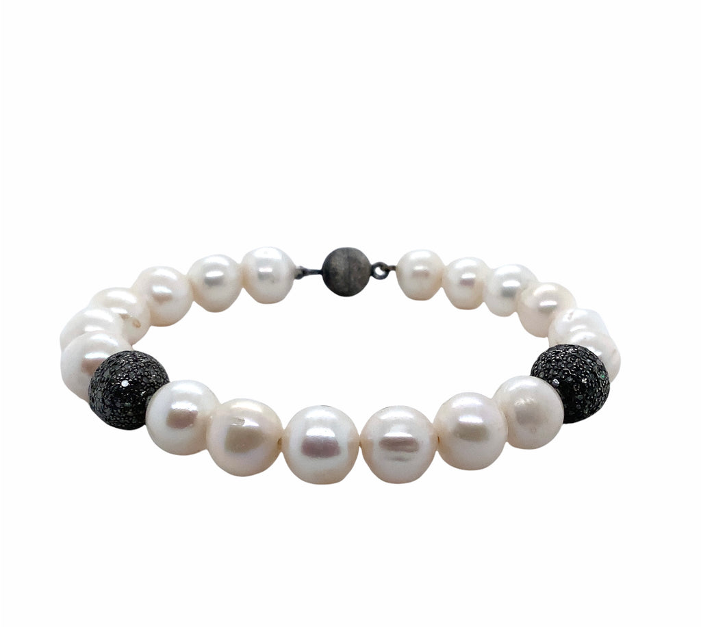 freshwater pearl bracelet and 2 black diamond beads in oxidized sterling silver with magnetic clasp
