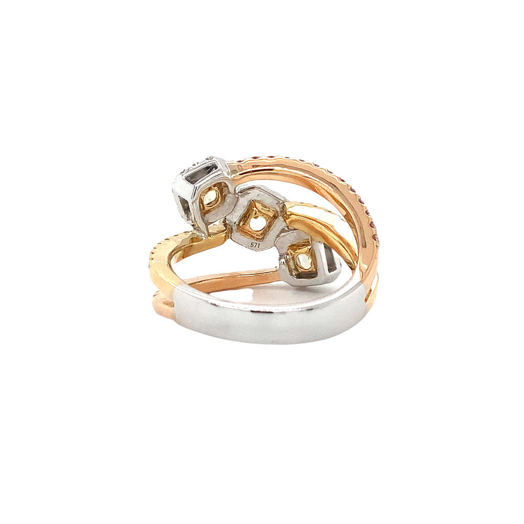 Roman + Jules 3 stone Natural Fancy Pink and Yellow Colored Diamond Ring Set in 18 Karat Tri-Color Gold. - Image 4 of 5